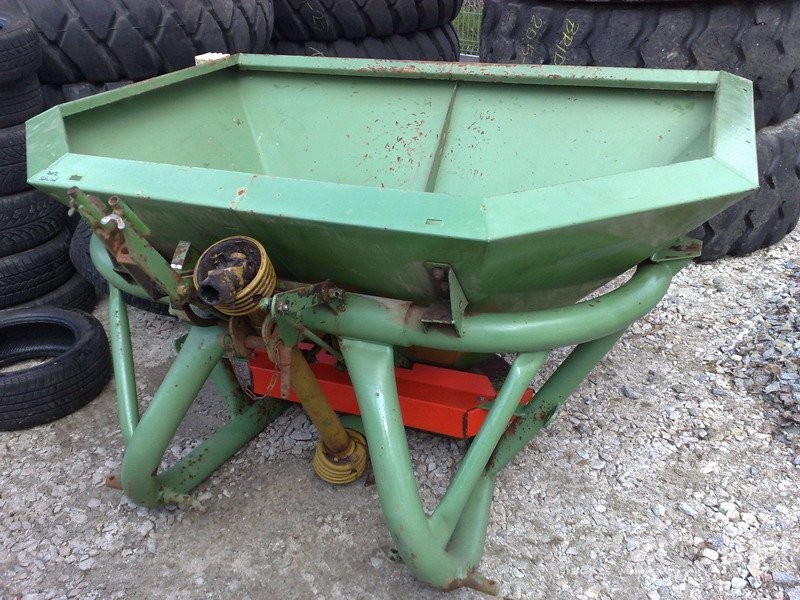 AMAZONE 600L ZA-F 603 ROZSIEWACZ NAWOZÓW — zdjęcie 2