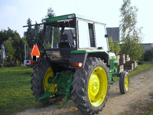 JOHN DEERE 2040 — zdjęcie 2