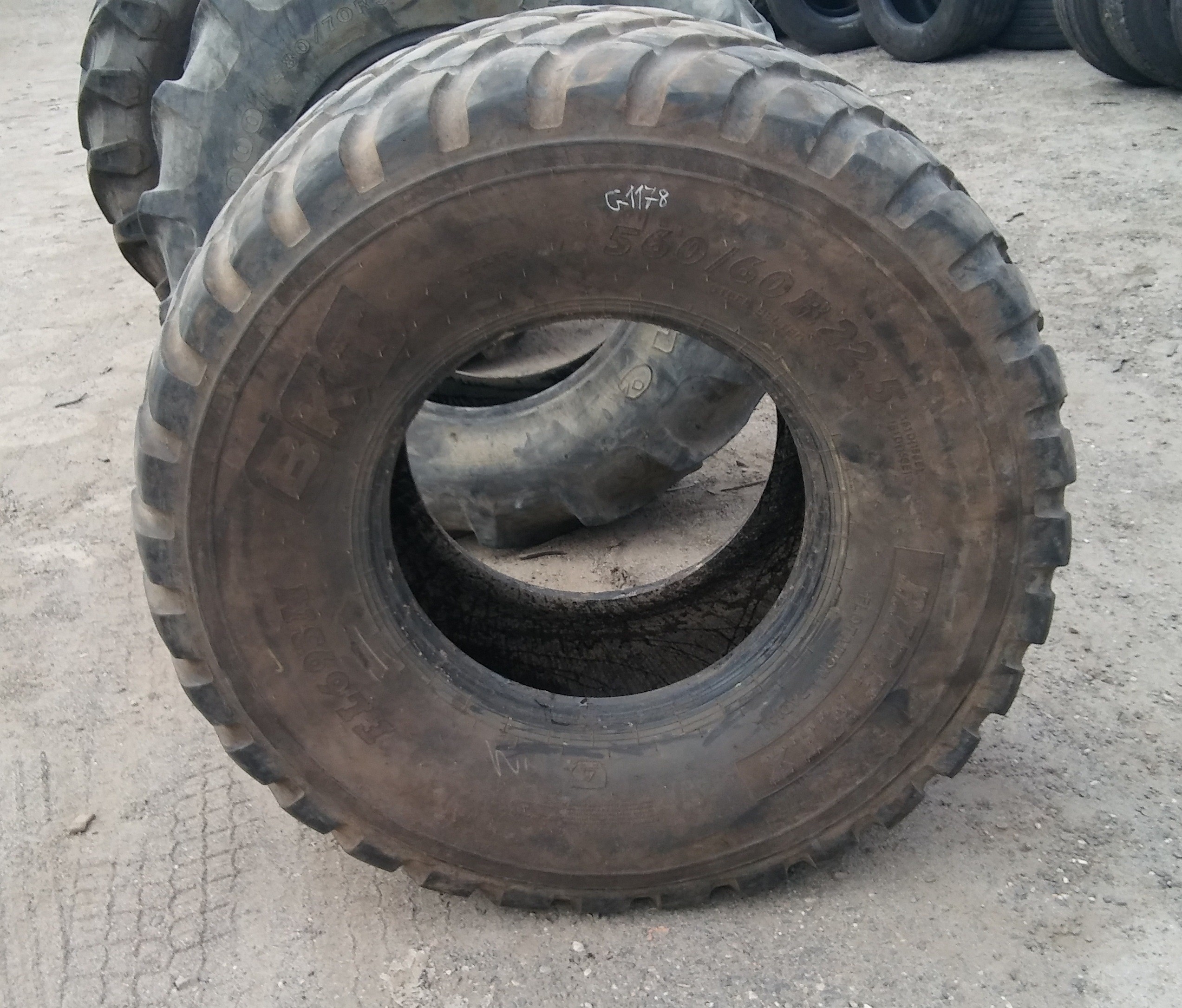 (G1178) Opona 560/60 R22.5 BKT  FL693M — zdjęcie 2