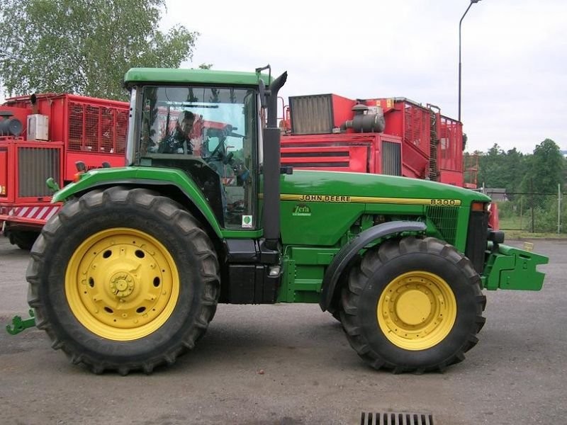 JOHN DEERE 8300 — zdjęcie 3