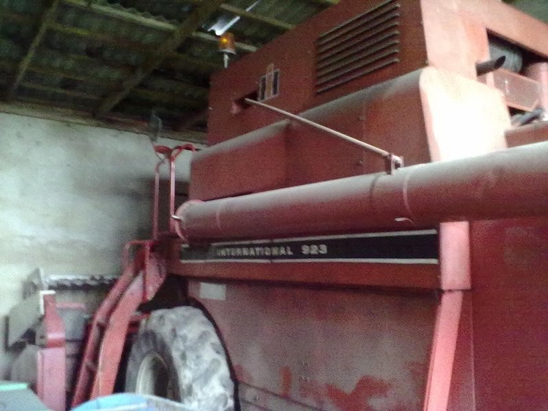 Sprzedam pilnie kombajn CASE IHC-923 — zdjęcie 4