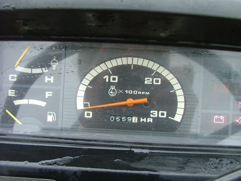 Mini Traktorek Mitsubishi MT165, 16KM, 4x4 — zdjęcie 6