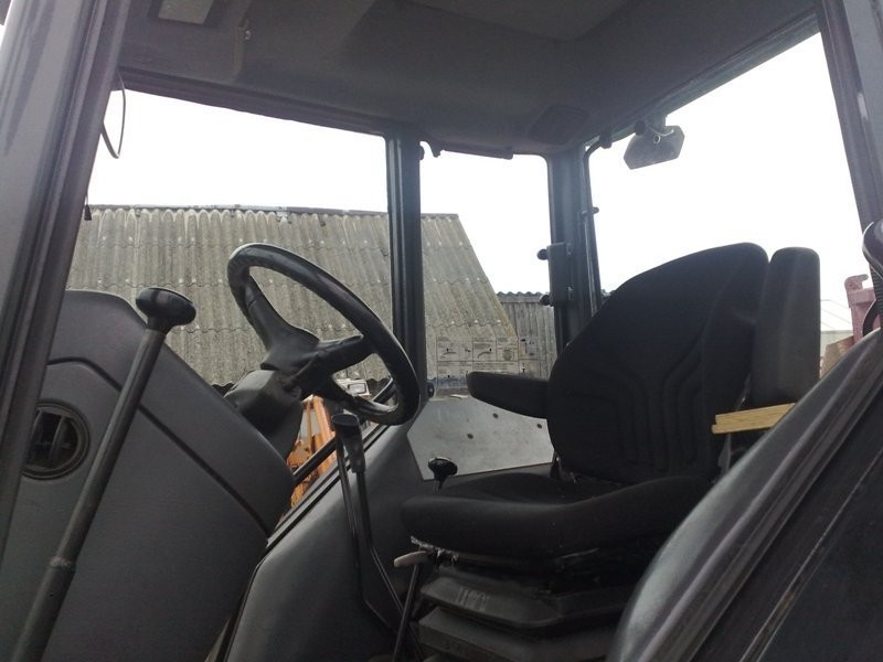 Ciągnik rolniczy Valtra 900 , rok .1999 — zdjęcie 5