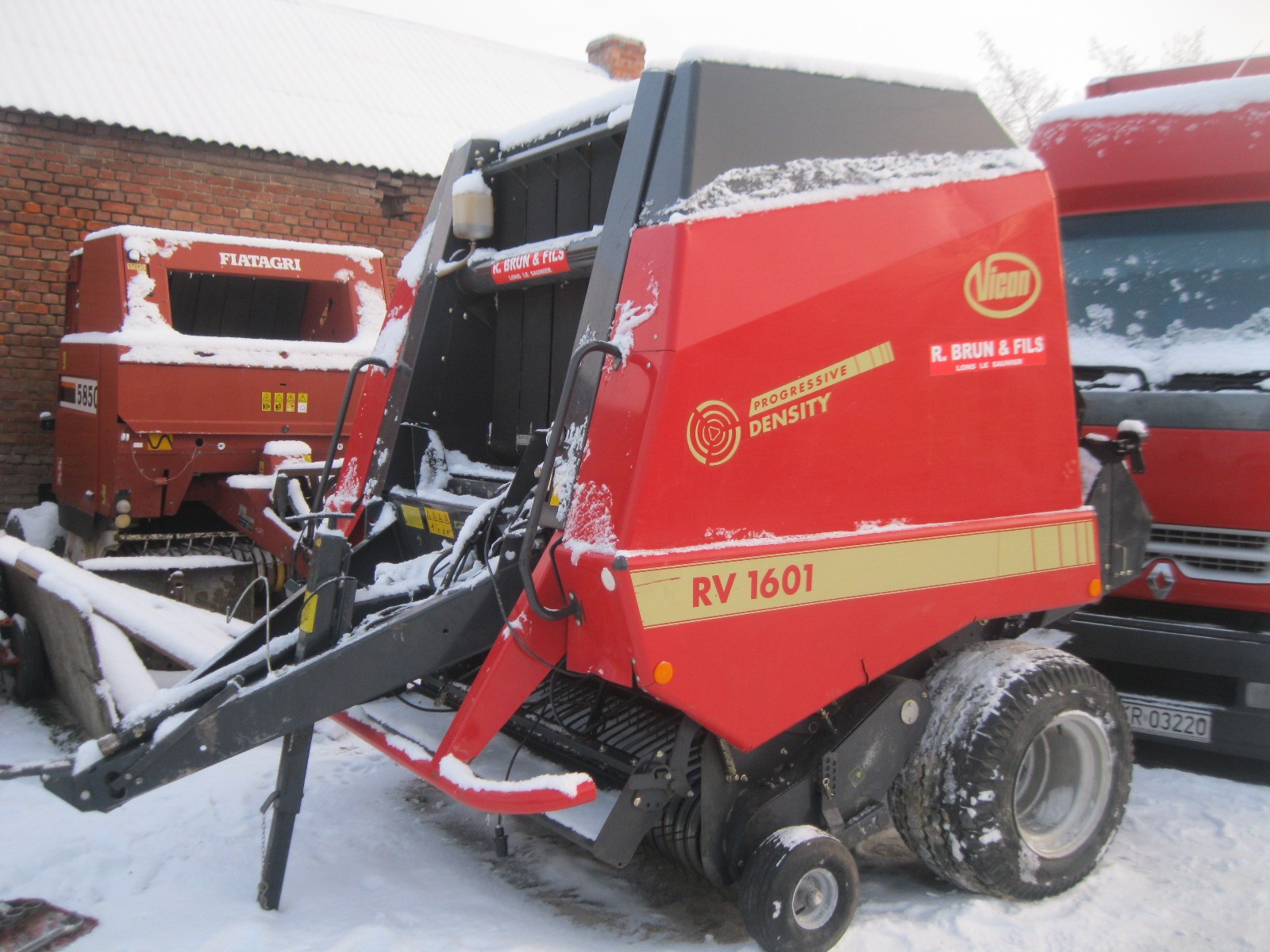Prasa rolująca John Deere,Claas,Vicon,Deutz ,Gallignani,New Holland — zdjęcie 12