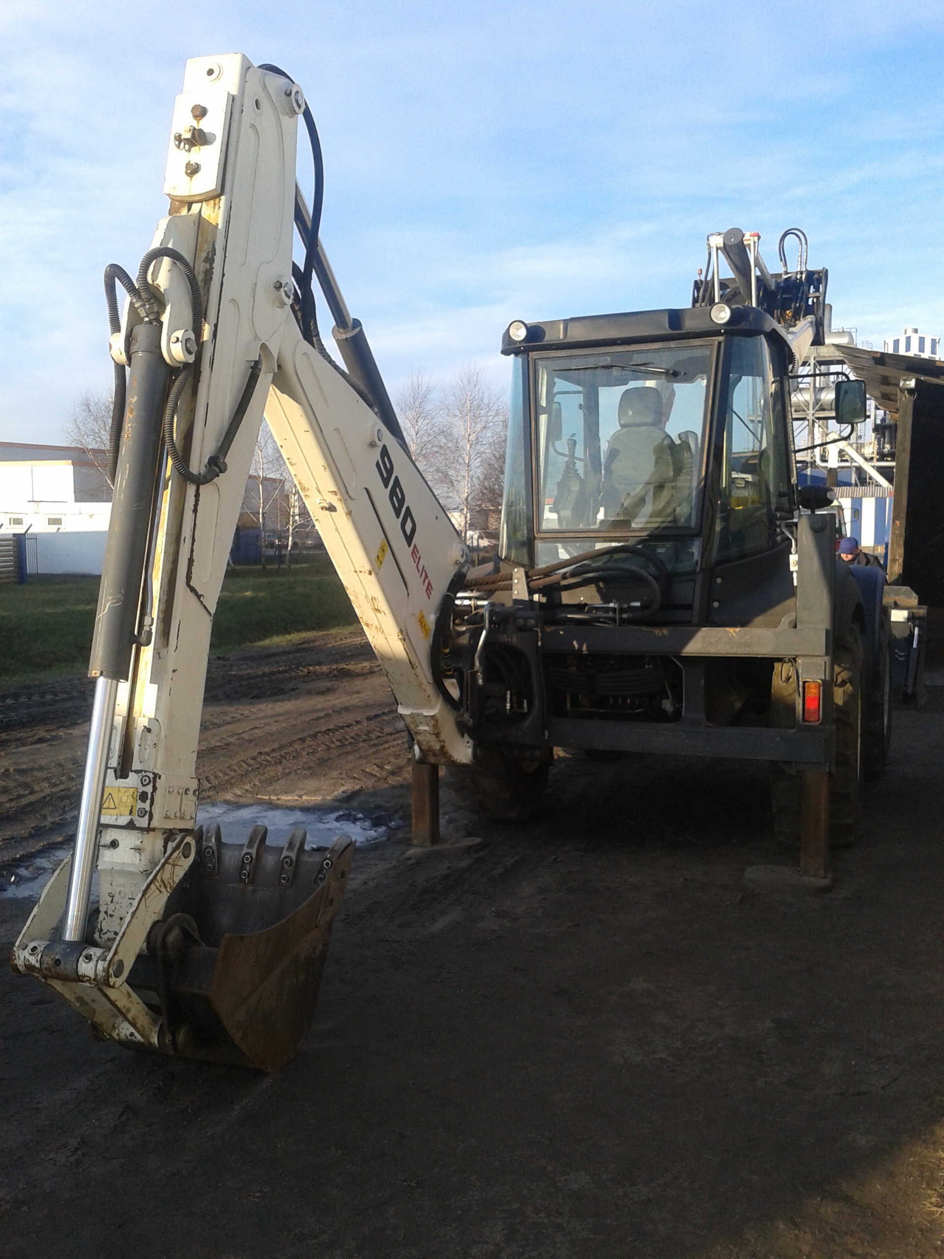 TEREX 980 ELITE koparko ładowarka 2010r KLIMA — zdjęcie 2