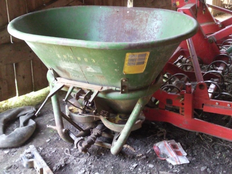 Rozsiewacz Amazone ZAF 400 l — zdjęcie 1