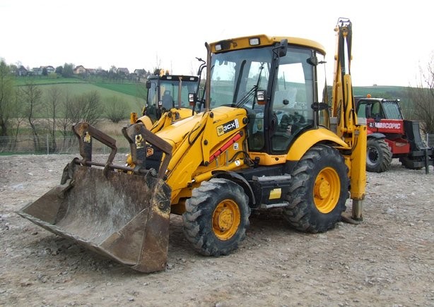 koparko ładowarka JCB 3CX Sitemaster z roku 2004 — zdjęcie 1