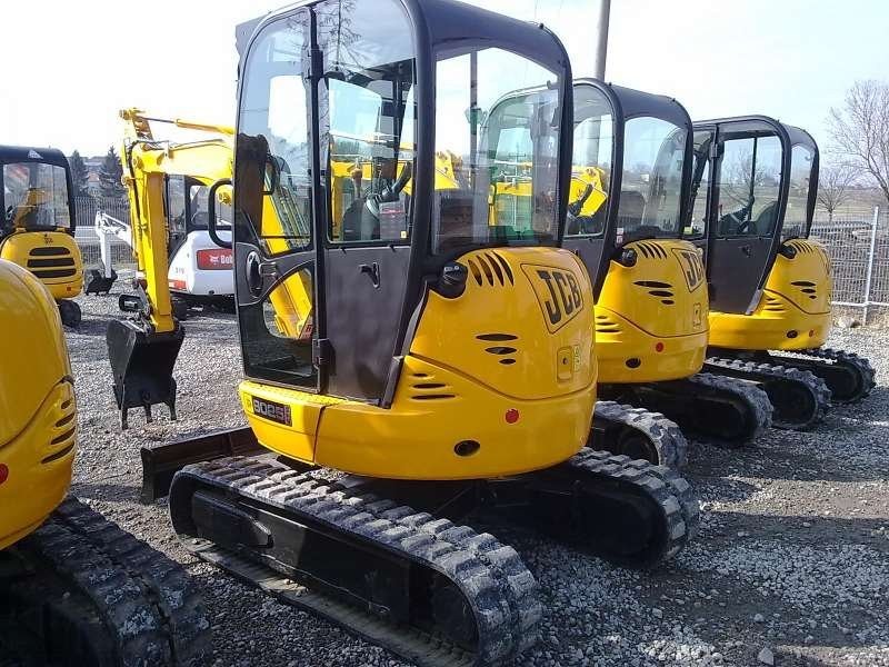 Koparka JCB 8025 ZTS - 2008 rok - 2,6 tony — zdjęcie 1