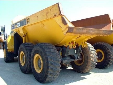 KOMATSU HM300-1 — zdjęcie 3