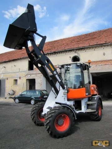 ŁADOWARKA BOBCAT AL440 TURBO — zdjęcie 6