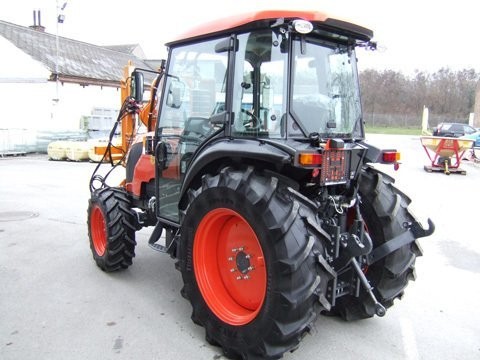 Kubota M7040 Narrow — zdjęcie 4