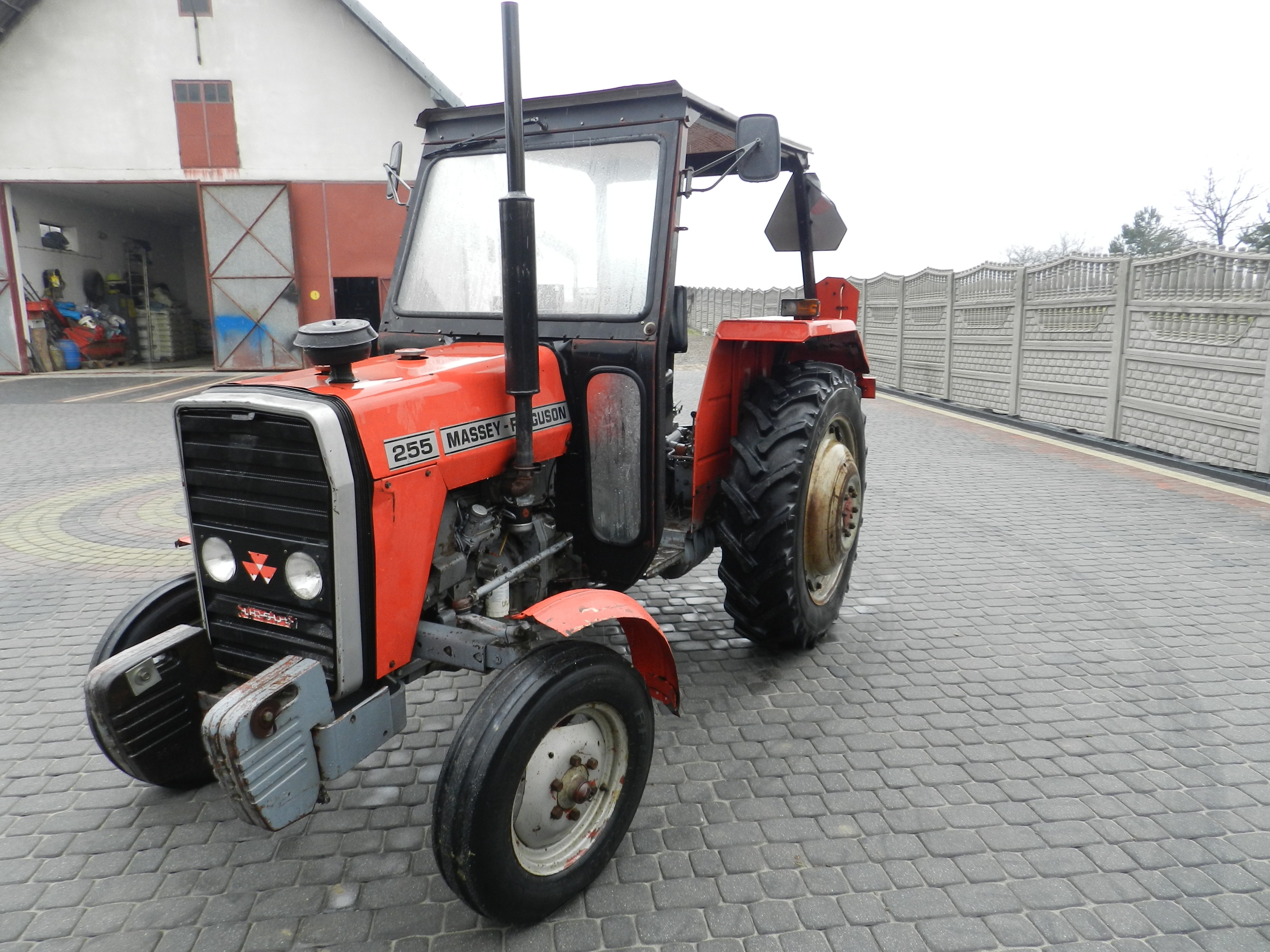 Massey Ferguson 255 MF 255 Rok produkcji 1988 — zdjęcie 1