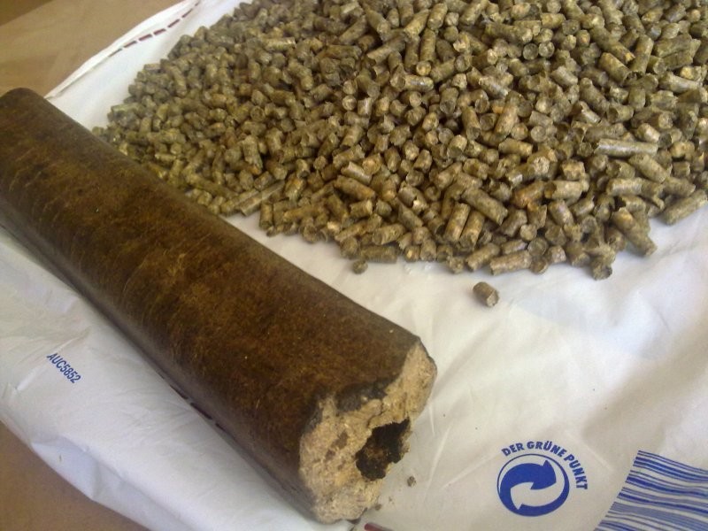 "Artol GmbH" verkauft Holzpellets und Briketts
