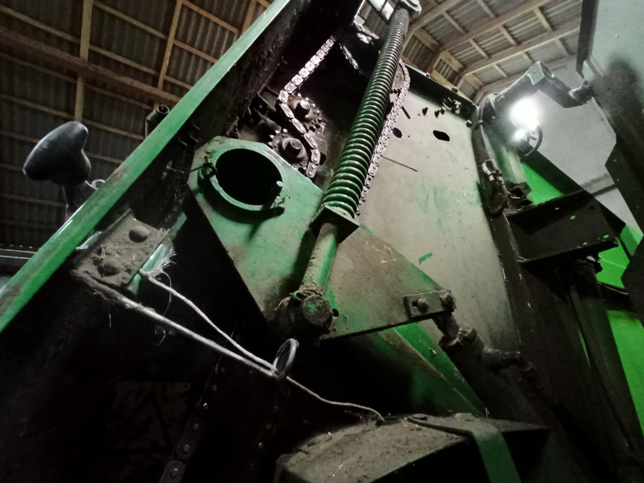 Prasa John Deere 590 — zdjęcie 4