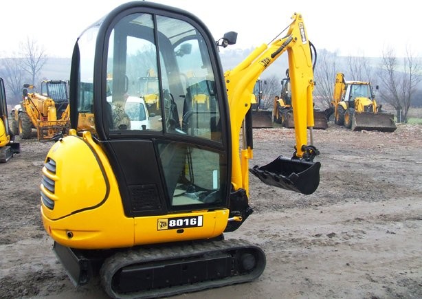 Minikoparka gąsienicowa JCB 8016 z roku 2006 — zdjęcie 3