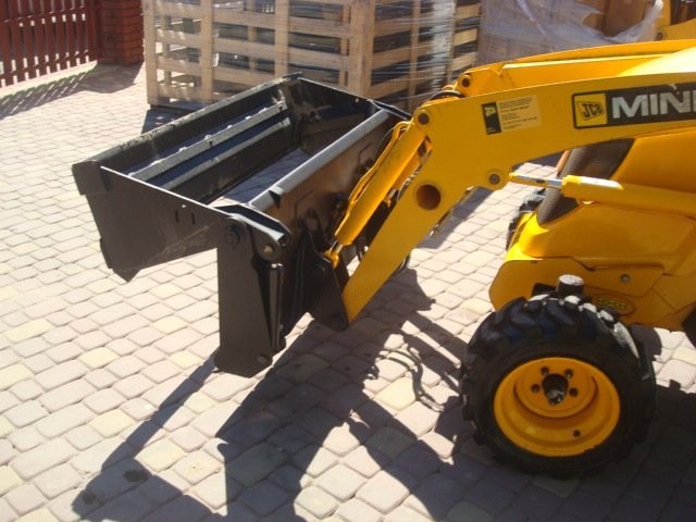 JCB MINI CX --- MINI KOPARKO ŁADOWARKA --- — zdjęcie 6