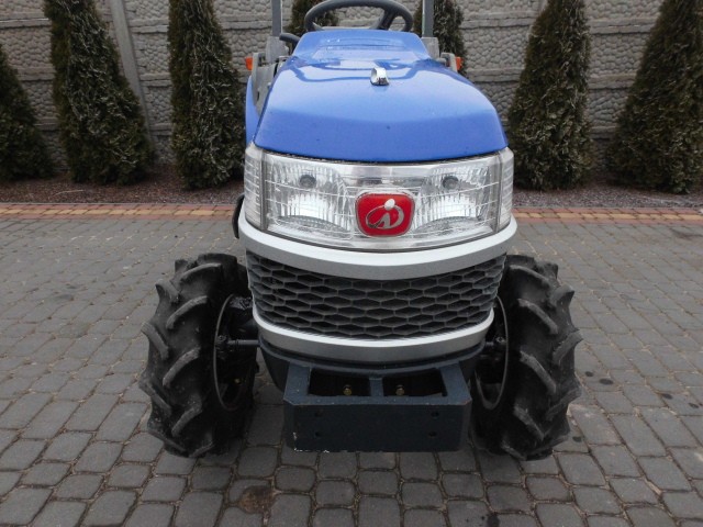  Iseki Sial Hunter 18 4X4 Wspomaganie mini traktor ciągnik ogrodniczy  — zdjęcie 3