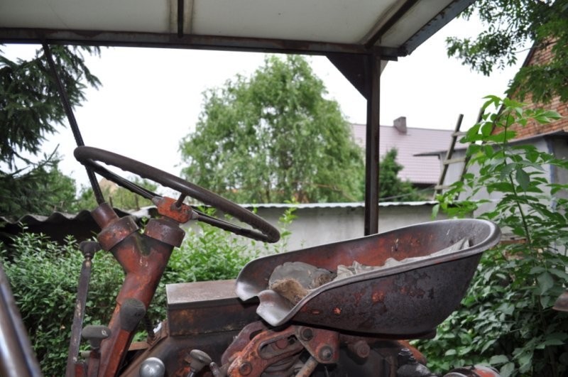 SPRZEDAM NOŚNIK NARZĘDZI ROLNICZYCH RS 09 — zdjęcie 1
