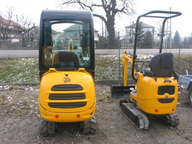  JCB 8014 z 2012 roku  — zdjęcie 2