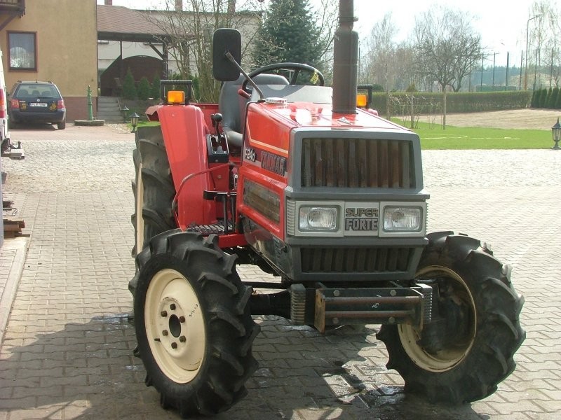 Mini traktorek Yanmar F24, 24KM, 4x4 — zdjęcie 6