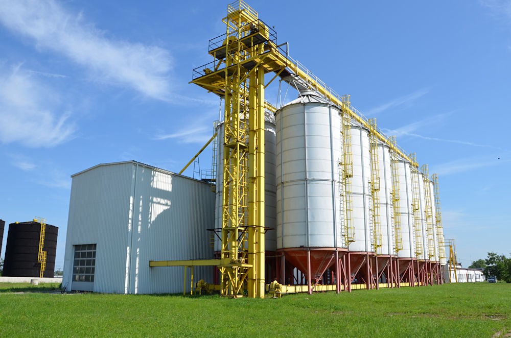 Silosy stożkowe 3600 m3 - 12 sztuk wraz z linią transportową — zdjęcie 1