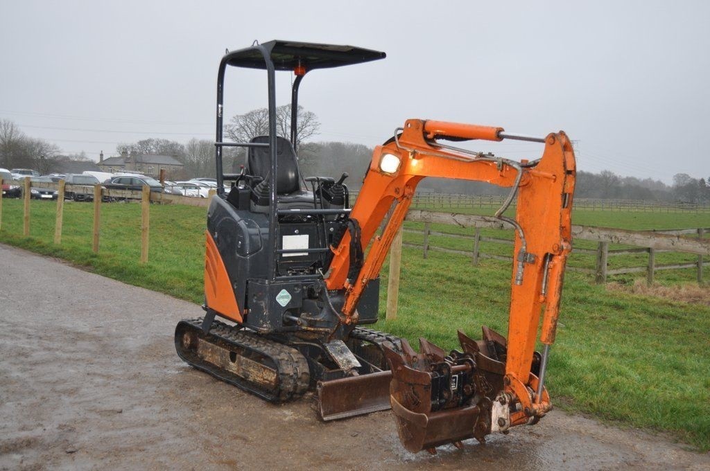 Hitachi ZX27-UU - w bdb stanie — zdjęcie 1
