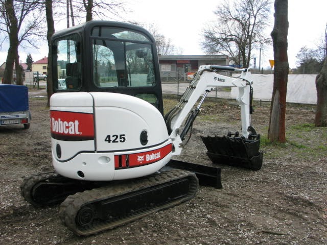 koparkikrakow.pl - Bobcat 425 - 2009 — zdjęcie 4