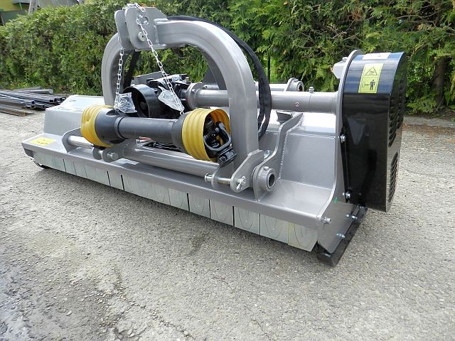 KOSIARKA BIJAKOWA Z UNOSZONĄ POKRYWĄ PRZESUWNA HYDRAULICZNIE 240 CM — zdjęcie 6