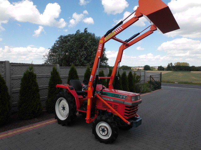 Kubota L-185+Ładowacz czołowy TUR 4x4 super stan Kubota Iseki Yanmar — zdjęcie 6