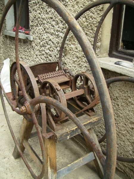 ANTYK - Sieczkarnia C.KOMOREK MASCHINENFABRIK RATI — zdjęcie 1