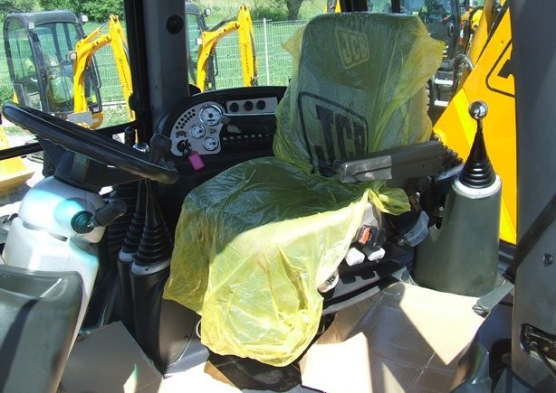 Koparko ładowarka JCB 3CX Contractor- rok 2007 — zdjęcie 3
