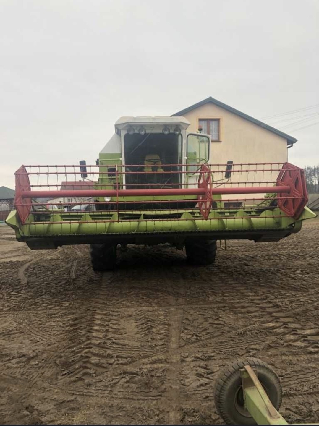 Kombajn Claas Dominator 106 — zdjęcie 2