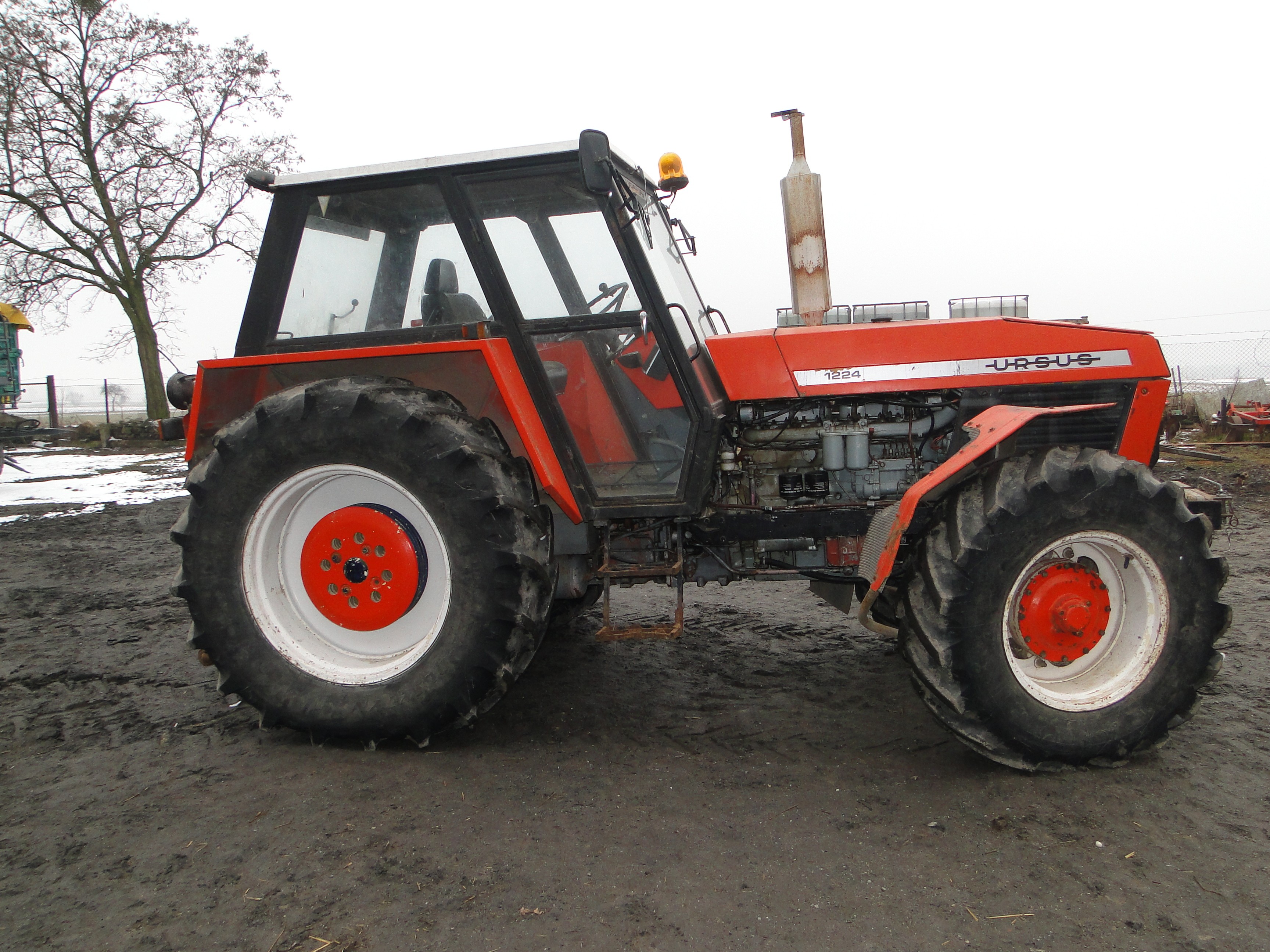 Ursus 1224 — zdjęcie 3