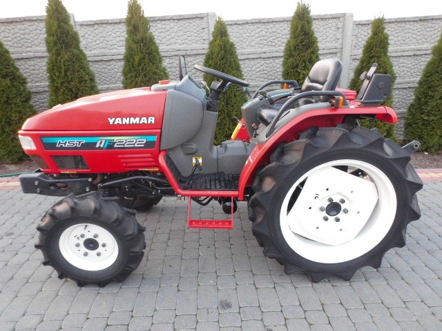 Yanmar AF 222 4x4 22KM mini traktor Super stan — zdjęcie 1