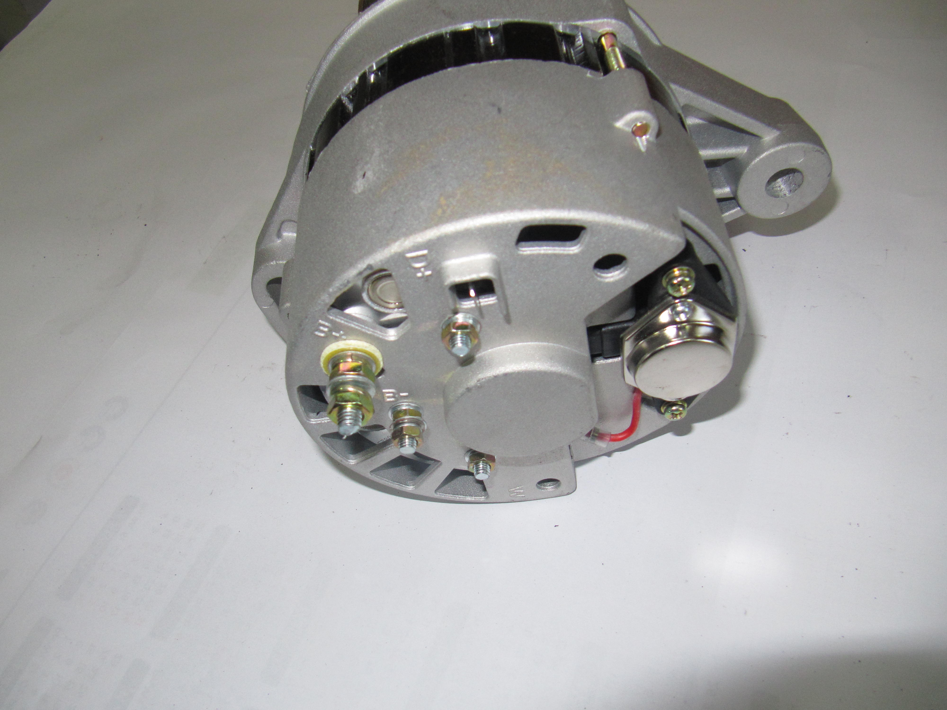 Alternator na pojedyncze koło pasowe 14 V 55 A URSUS C 385, MF.    — zdjęcie 5