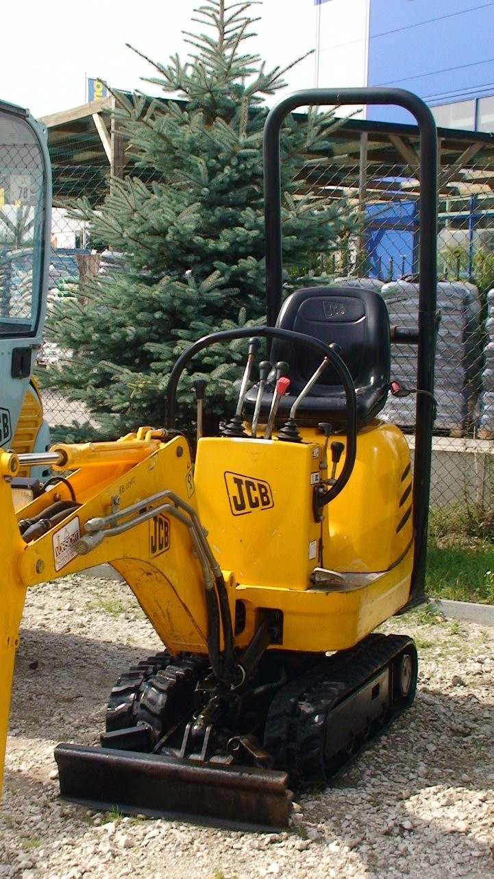 JCB MICRO 2007 1500mh 17KM LEASING GWARANCJA — zdjęcie 4