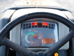 Sprzedam ciągnik John Deere 3300 — zdjęcie 4