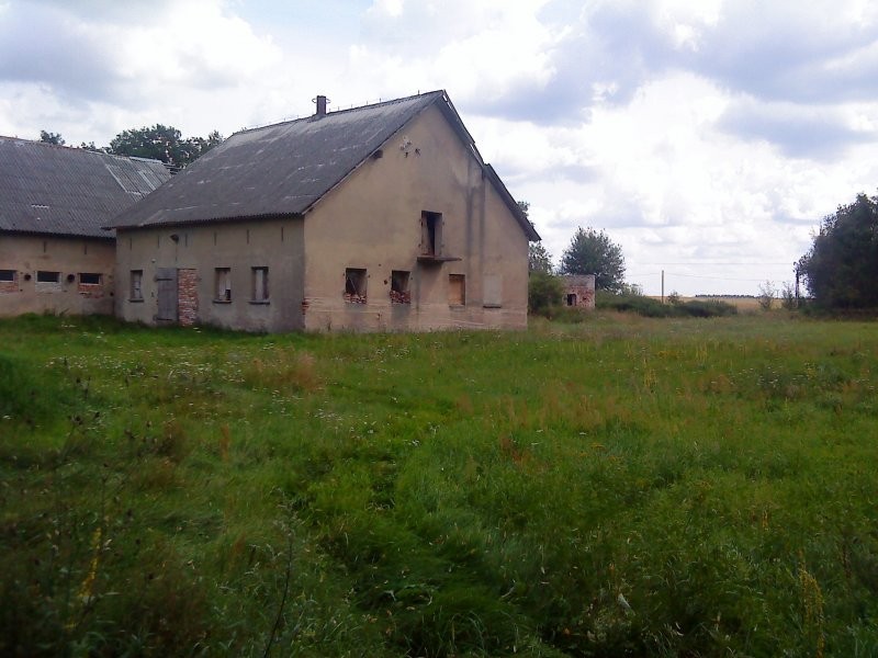 Sprzedam budynki gospotarcze na powierzchni 3.40ha — zdjęcie 4