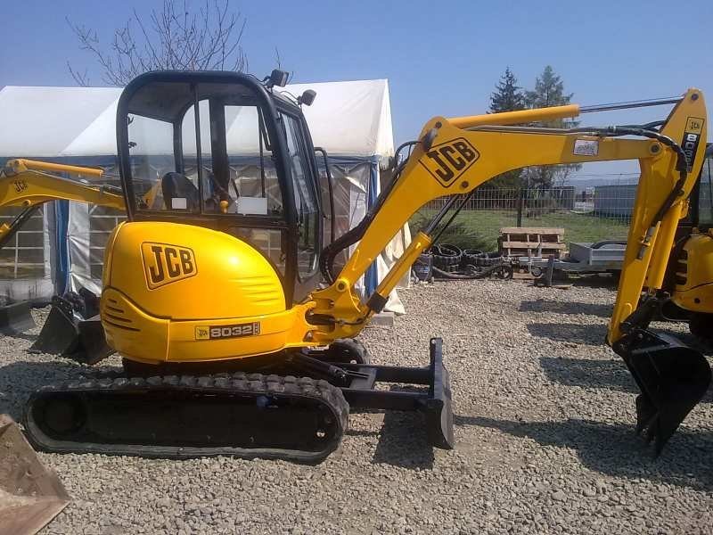 JCB 8032 ZTS - 2005 rok - koparka, sprzedam — zdjęcie 3