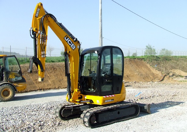 JCB 8055 - DENISON 