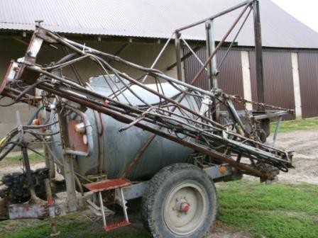 Polecam-Opryskiwacz-Pilmet-2000l-Belka 18m — zdjęcie 1