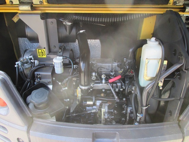 Top koparka Volvo EC25 — zdjęcie 3