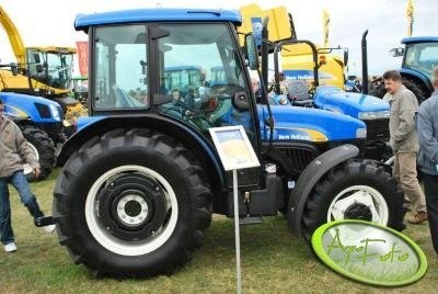TT65 NEW HOLLAND — zdjęcie 2
