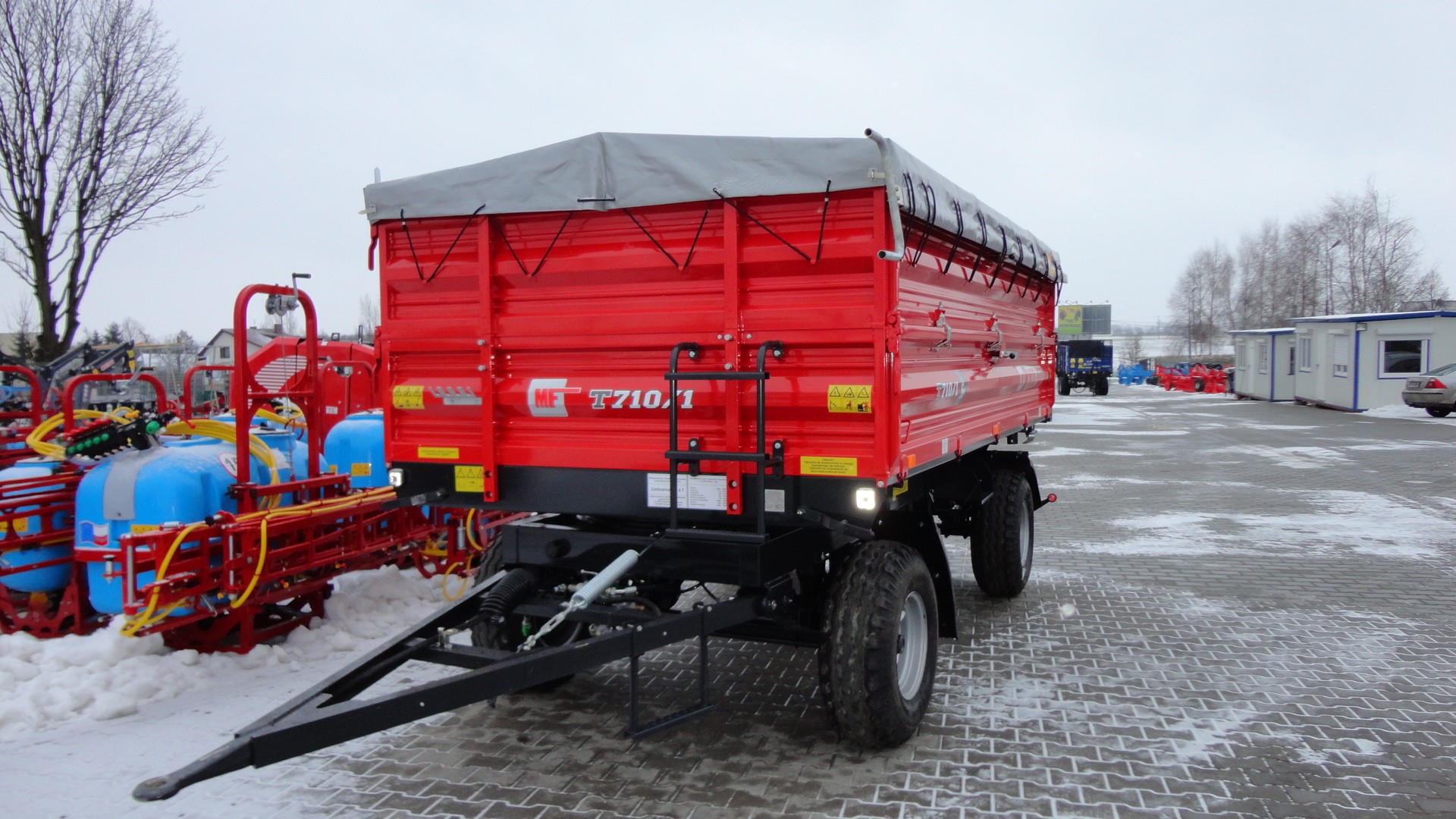 Przyczepa rolnicza dwuosiowa Metal-Fach 6 ton T 710 — zdjęcie 8
