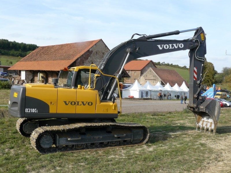 Wynajem koparek kołowych i gąsienicowych — zdjęcie 3
