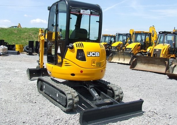 Mini koparka gąsienicowa JCB 8025 ZTS - 2011 rok — zdjęcie 2