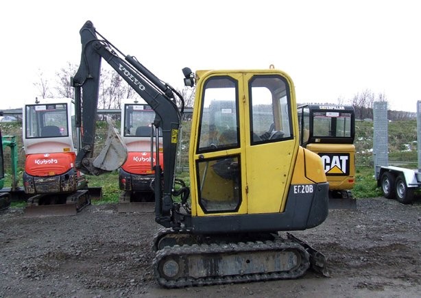 Minikoparka gąsienicowa Volvo EC20 z roku 2006' — zdjęcie 2