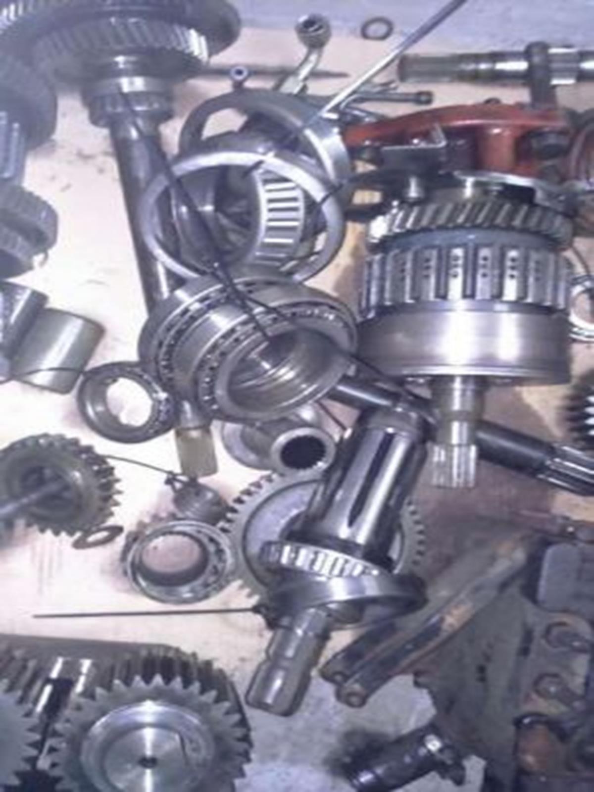 Case mx 110,120,135,140 170 silnik, części skrzyni biegów — zdjęcie 2