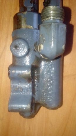 Zawor sterujacy pompy New w 8670,8770,8970 Ford g 170 g 190 g 240 — zdjęcie 2