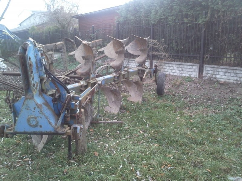 PŁUG 4 SKIBOWY OBROTOWY FROST — zdjęcie 2